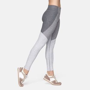 Outdoor Voices 7/8 Tri-Tone Leggings - Graphite/Ash/Dove